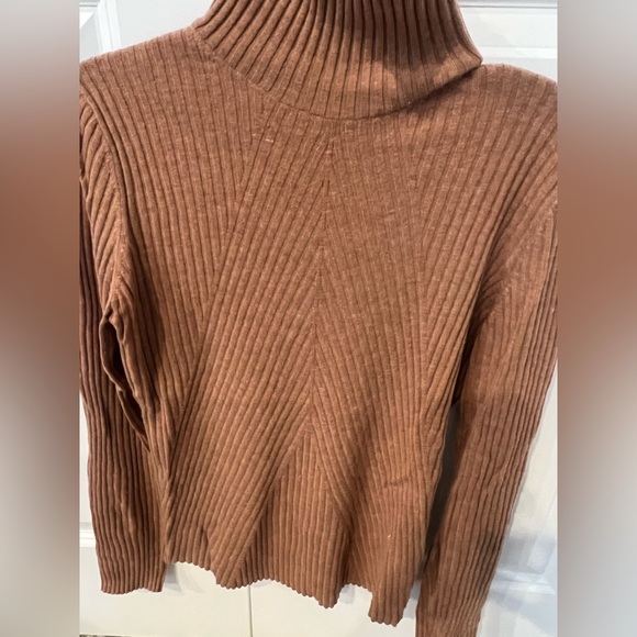 SOLD - Picture 2 of 9